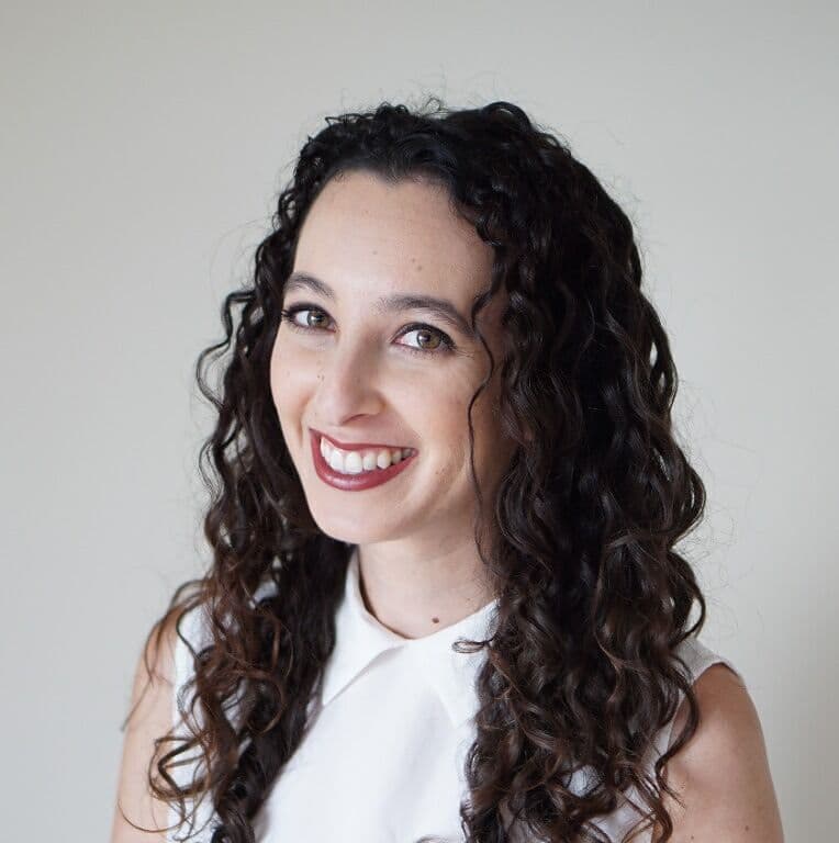 Elisa, founder of StillSparkly